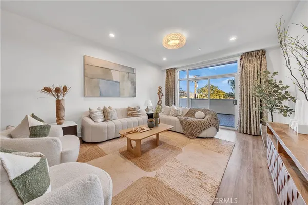 $798,000 | 56 East Duarte Road, Unit 318, Arcadia, CA 91006
