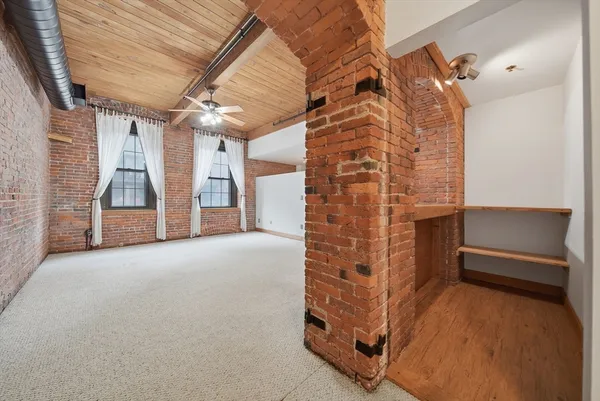 $449,900 | 50 Rantoul Street, Unit 204, Beverly, MA 01915
