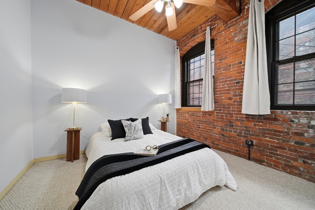 50 Rantoul Street, Unit 204 Beverly, MA 01915 - Photo 13 of 39