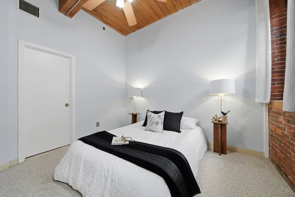 $449,900 | 50 Rantoul Street, Unit 204, Beverly, MA 01915