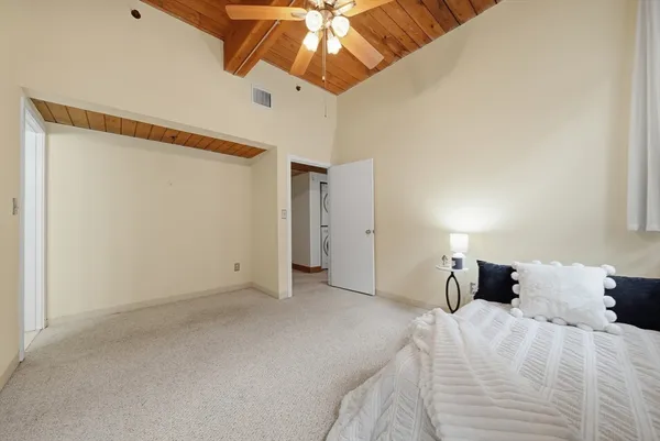 $449,900 | 50 Rantoul Street, Unit 204, Beverly, MA 01915