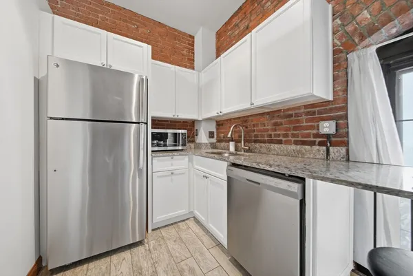$449,900 | 50 Rantoul Street, Unit 204, Beverly, MA 01915