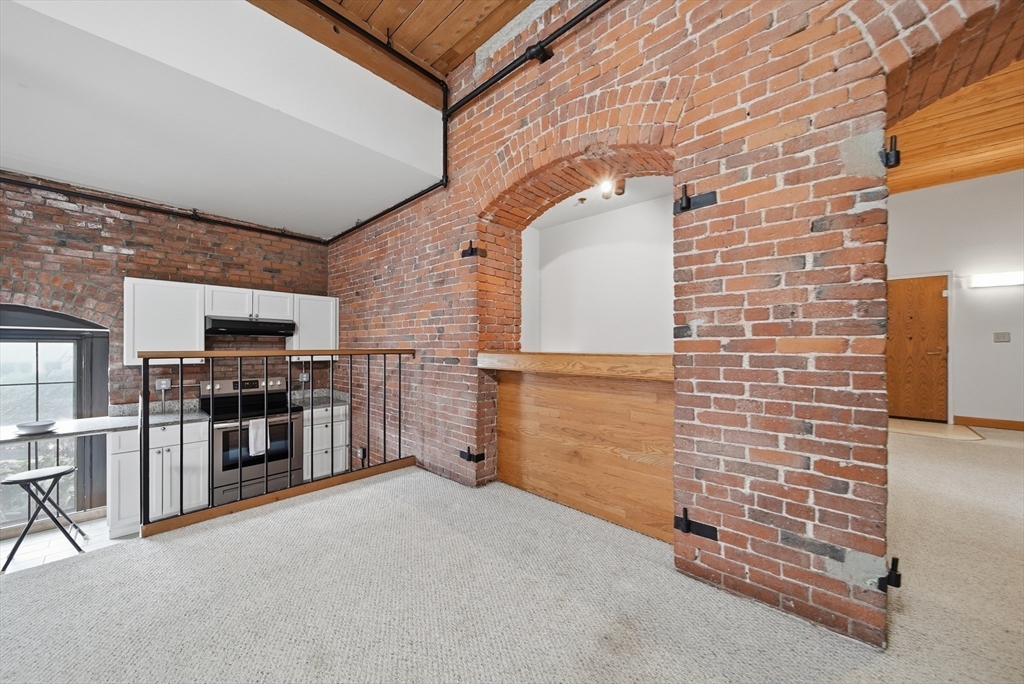 50 Rantoul Street, Unit 204 Beverly, MA 01915 - Photo 29 of 39