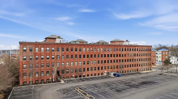 $449,900 | 50 Rantoul Street, Unit 204, Beverly, MA 01915