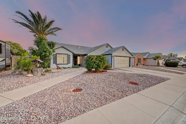 $425,000 | 6321 West Acapulco Lane, Glendale, AZ 85306