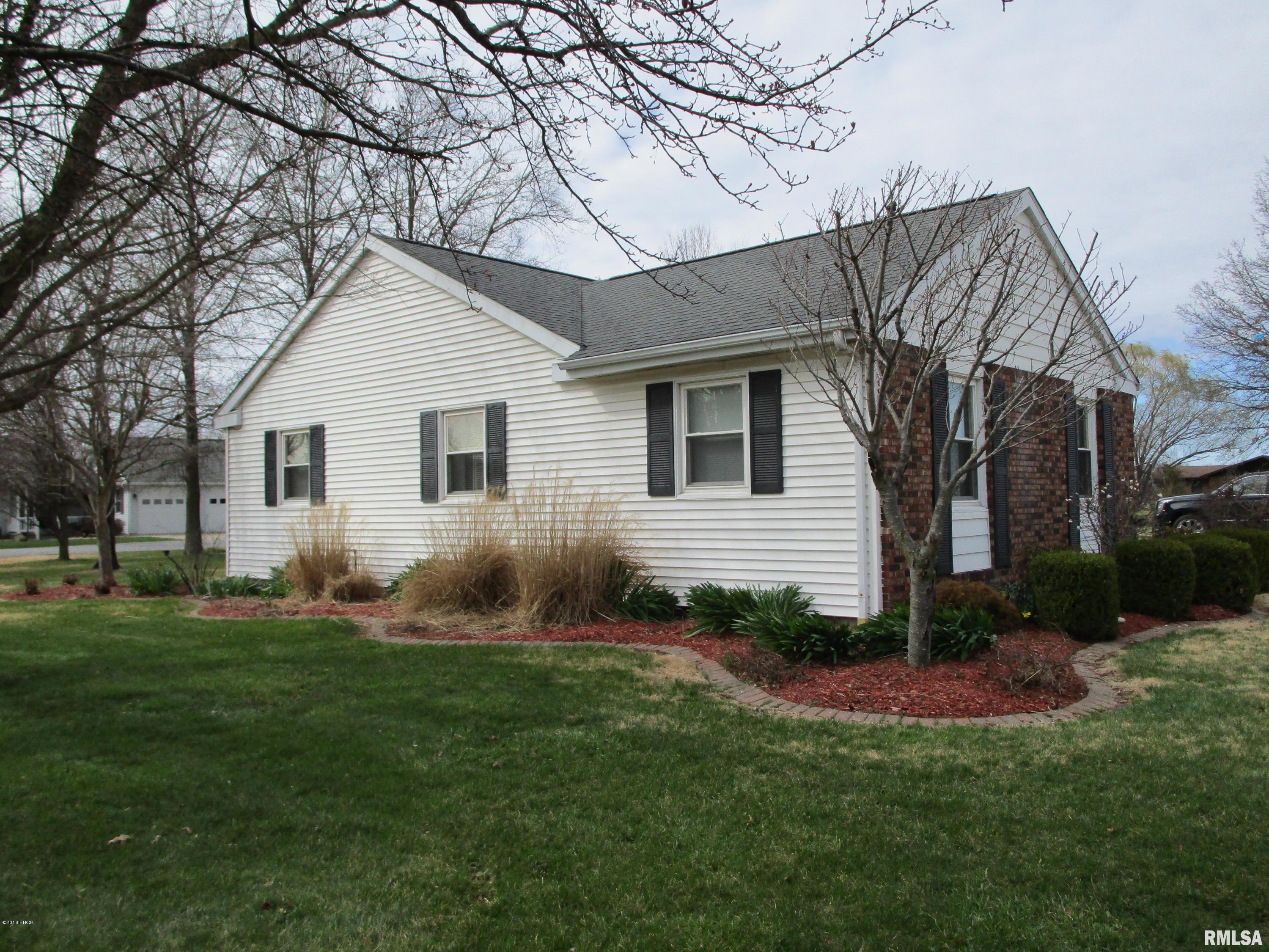1601 North Olive Road Flora, IL 62839 - Photo 8 of 50 Gallery Image 8