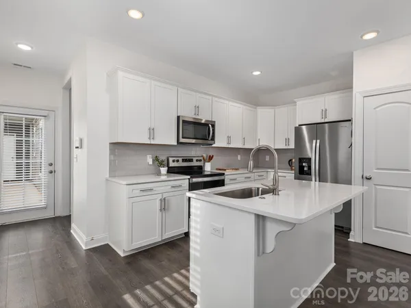 $425,000 | 26 Walnut Springs Drive, Asheville, NC 28804