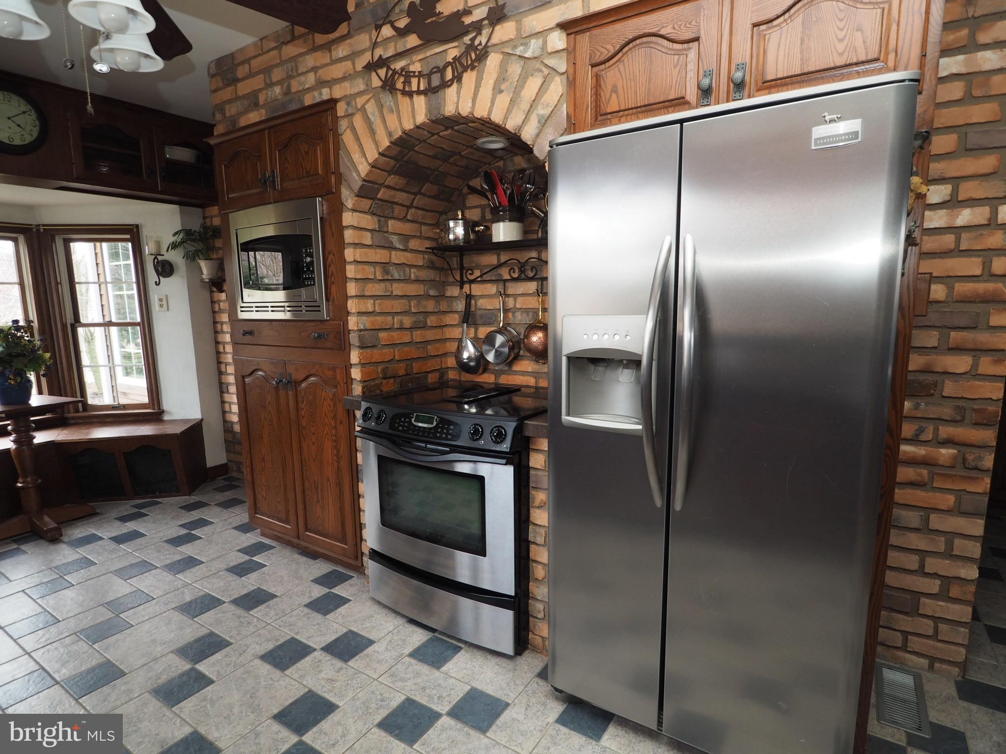 102 St Peters Road Tamaqua, PA 18252 - Photo 6 of 21 Gallery Image 6