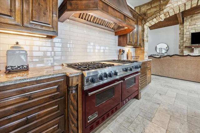 $2,695,000 | 709 Angel Light Drive, Spicewood, TX 78669