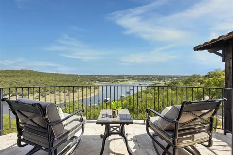 $2,695,000 | 709 Angel Light Drive, Spicewood, TX 78669