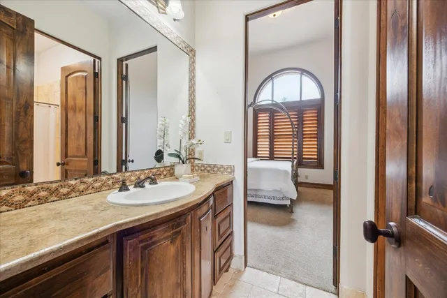 $2,695,000 | 709 Angel Light Drive, Spicewood, TX 78669