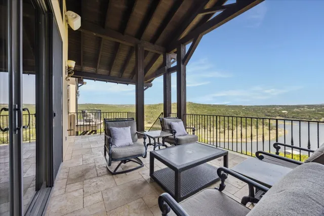 $2,695,000 | 709 Angel Light Drive, Spicewood, TX 78669