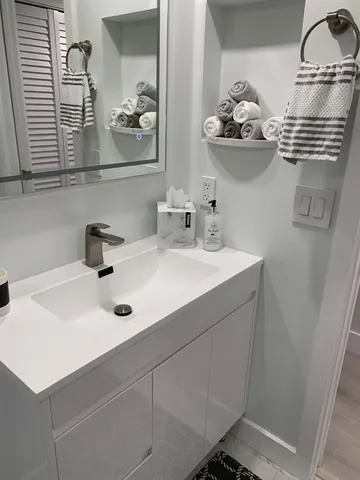 $3,300 | 16051 Blatt Boulevard, Unit 412, Weston, FL 33326