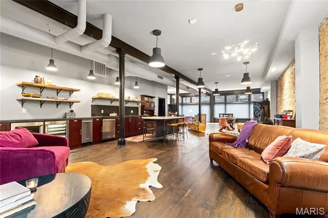 $3,150,000 | 429 North Euclid Avenue, St. Louis, MO 63108