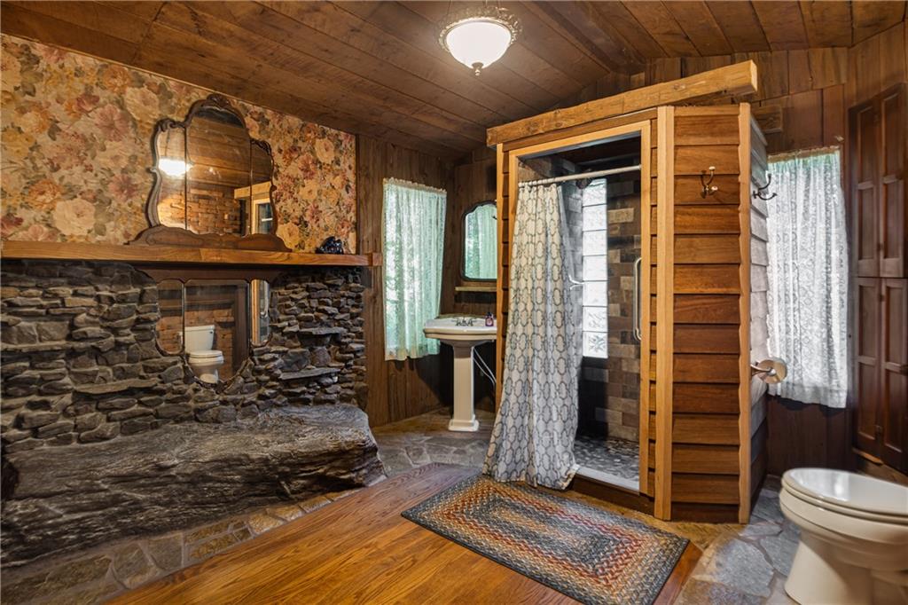 121 Creek Road Renfrew, PA 16053 - Photo 18 of 46 Gallery Image 18