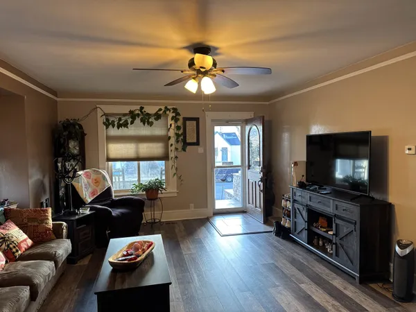 $325,000 | 357 East 2nd North, Green River, WY 82935