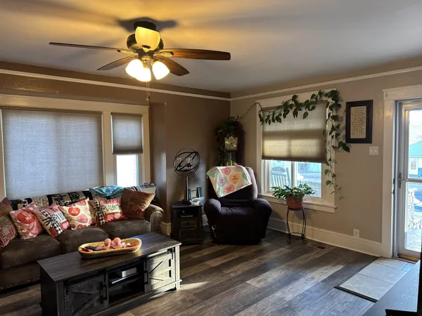 $325,000 | 357 East 2nd North, Green River, WY 82935