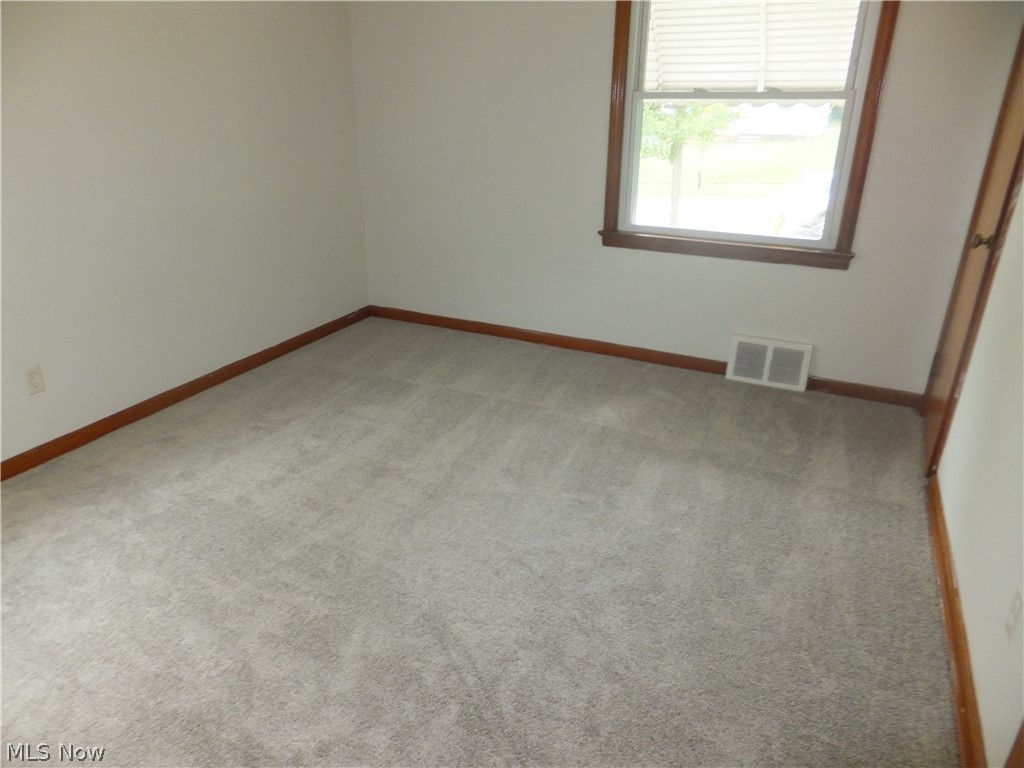 4424 Roadoan Road Brooklyn, OH 44144 - Photo 9 of 27