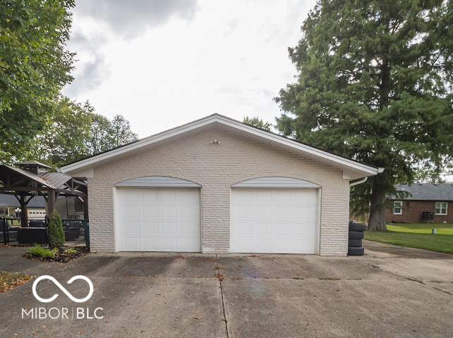 265 Raintree Drive Danville, IN 46122 - Photo 11 of 35