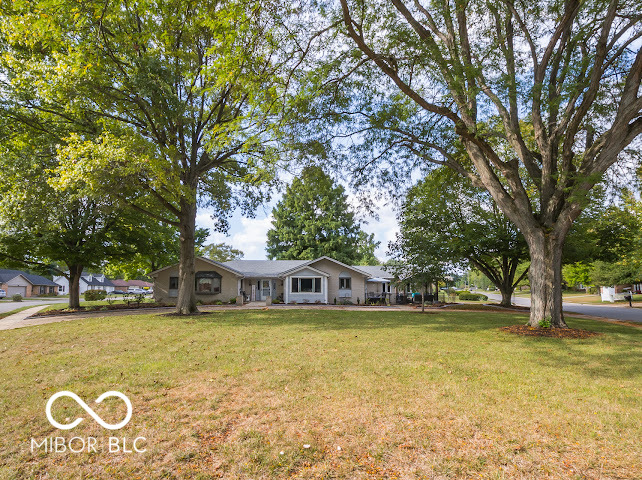 265 Raintree Drive Danville, IN 46122 - Photo 4 of 35