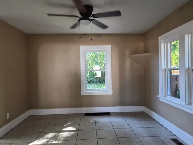 $144,000 | 1918 Auburn Street, Rockford, IL 61103