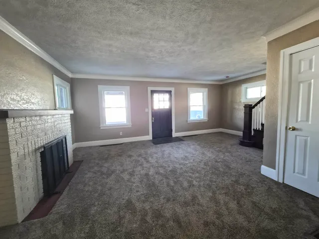 $144,000 | 1918 Auburn Street, Rockford, IL 61103