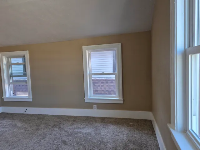 $144,000 | 1918 Auburn Street, Rockford, IL 61103