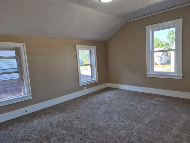 $144,000 | 1918 Auburn Street, Rockford, IL 61103