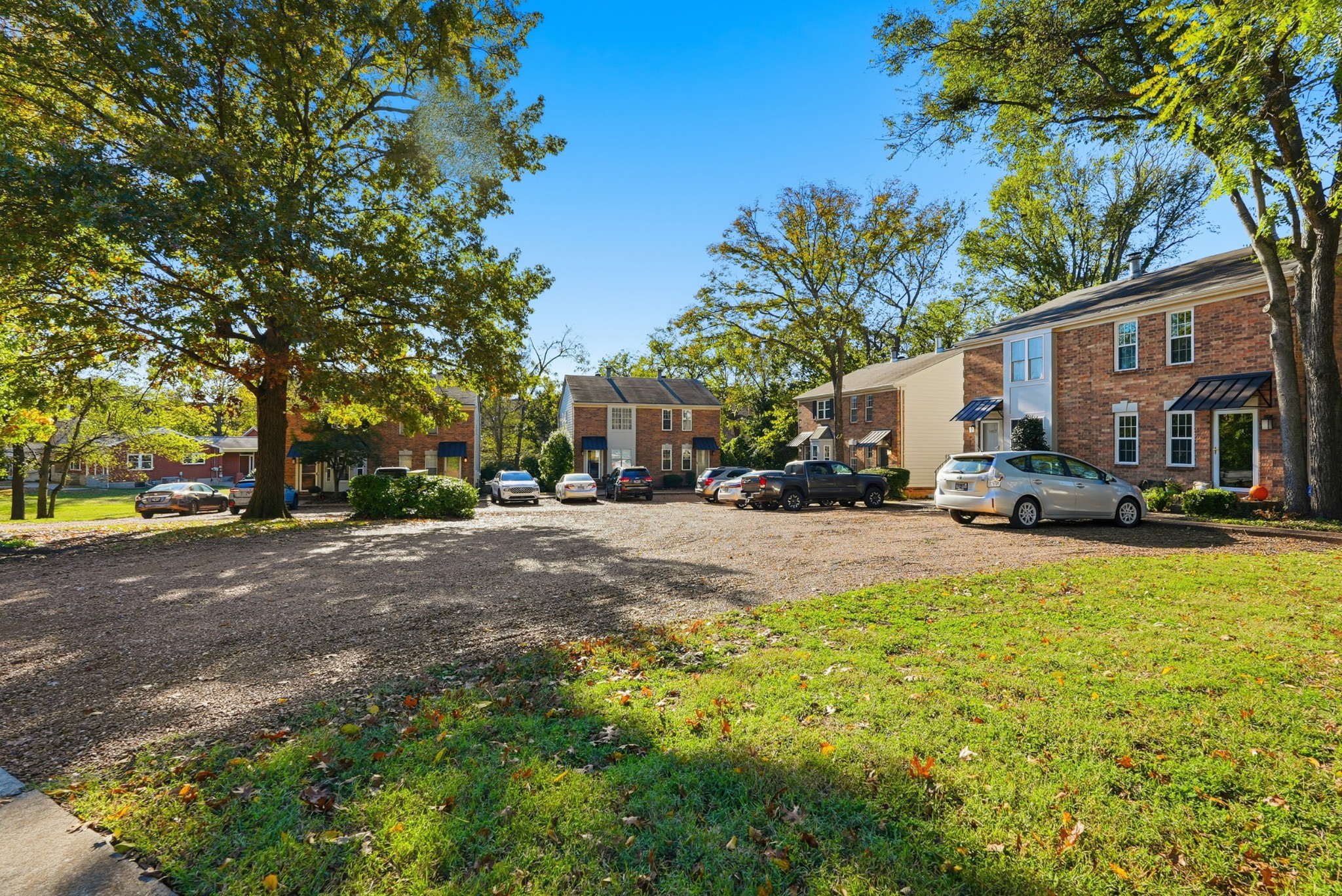 2821 Hazelwood Drive Nashville, TN 37212 - Photo 30 of 32 a view of street with houses
