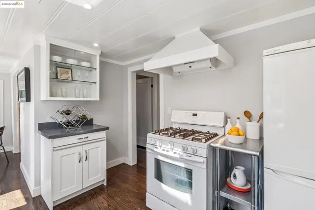 $779,000 | 3887 Forest Hill Avenue, Oakland, CA 94602