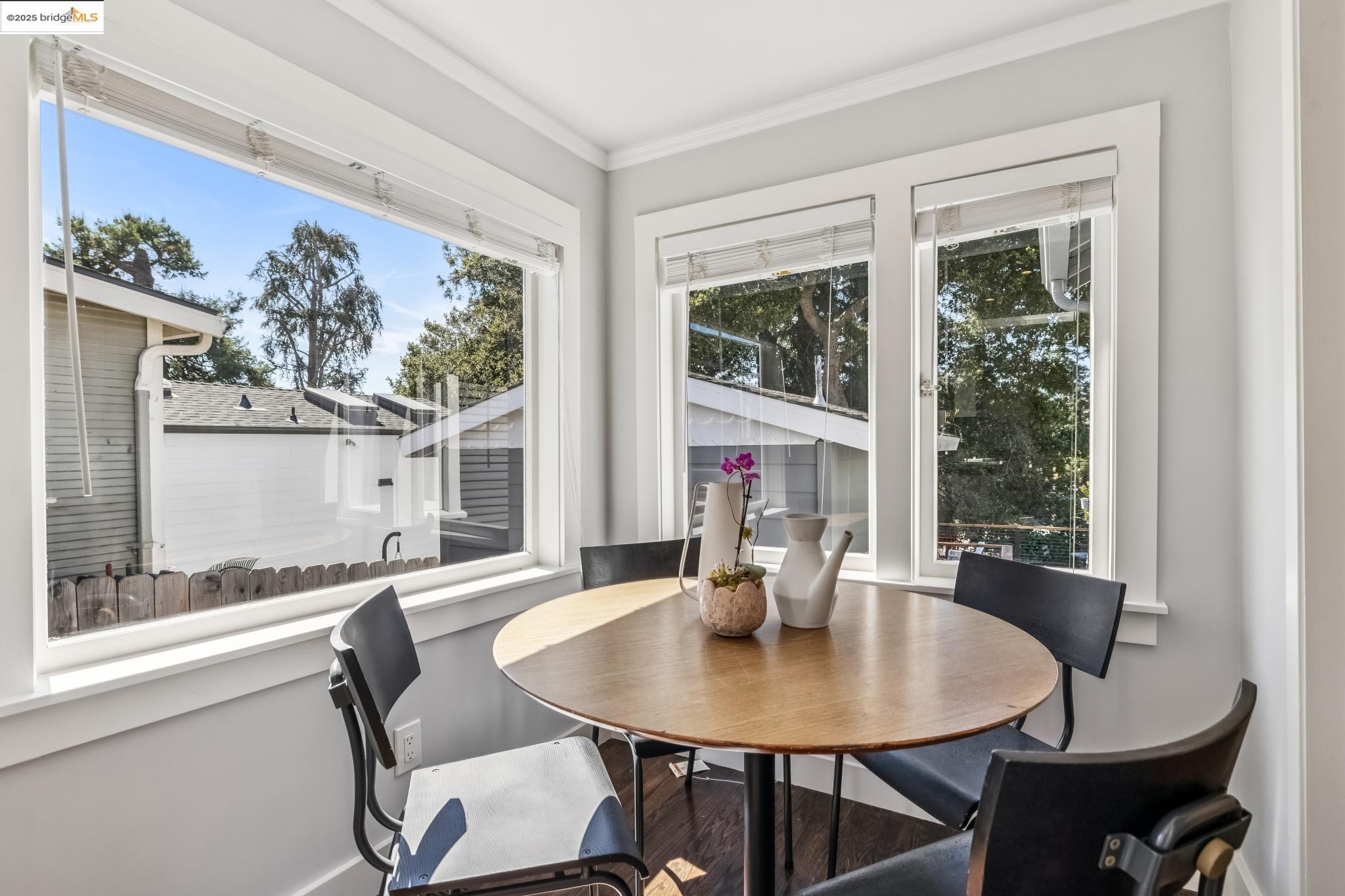 3887 Forest Hill Avenue Oakland, CA 94602 - Photo 16 of 47