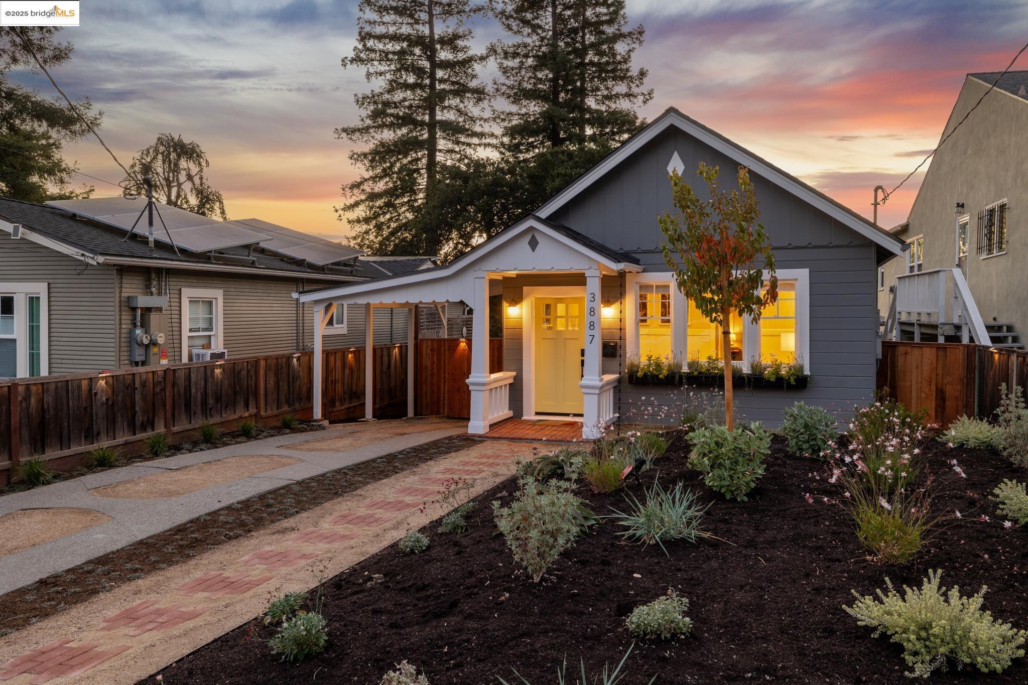 3887 Forest Hill Avenue Oakland, CA 94602 - Photo 3 of 47