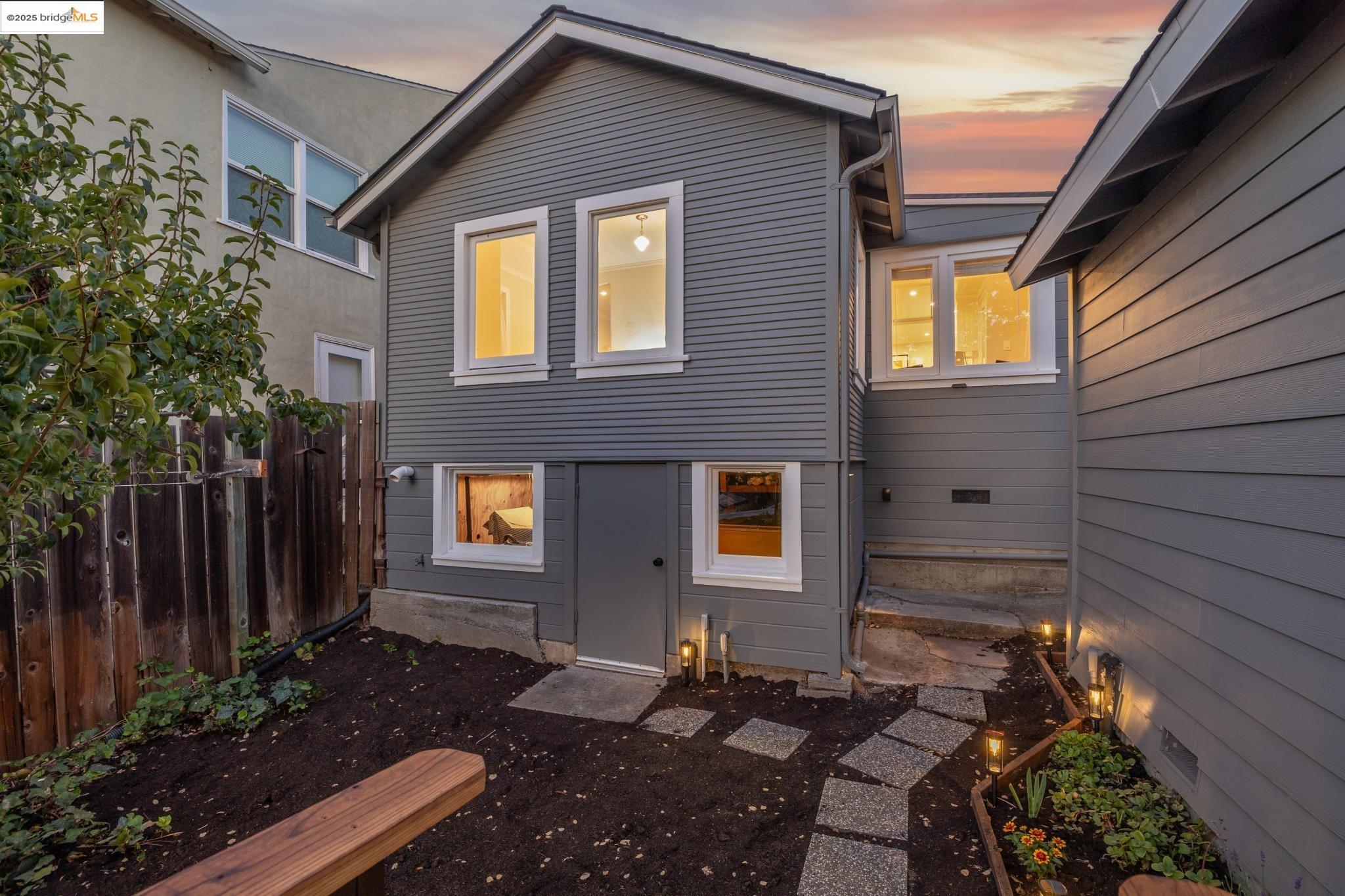 3887 Forest Hill Avenue Oakland, CA 94602 - Photo 43 of 47