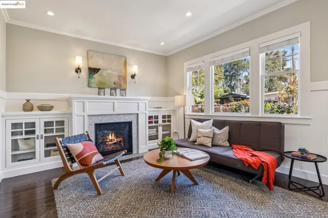 $779,000 | 3887 Forest Hill Avenue, Oakland, CA 94602