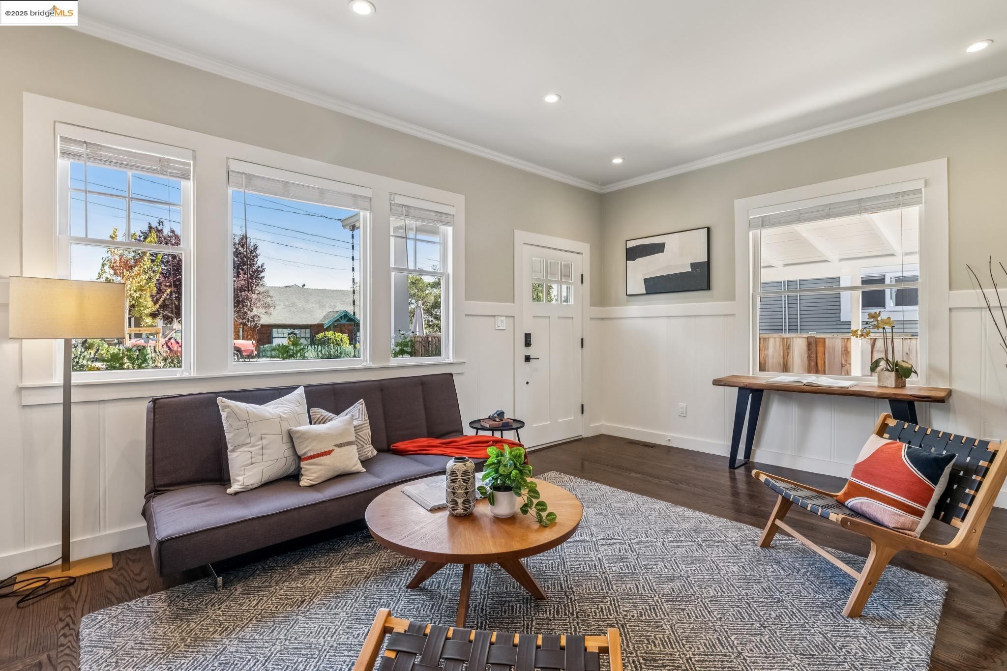 3887 Forest Hill Avenue Oakland, CA 94602 - Photo 8 of 47