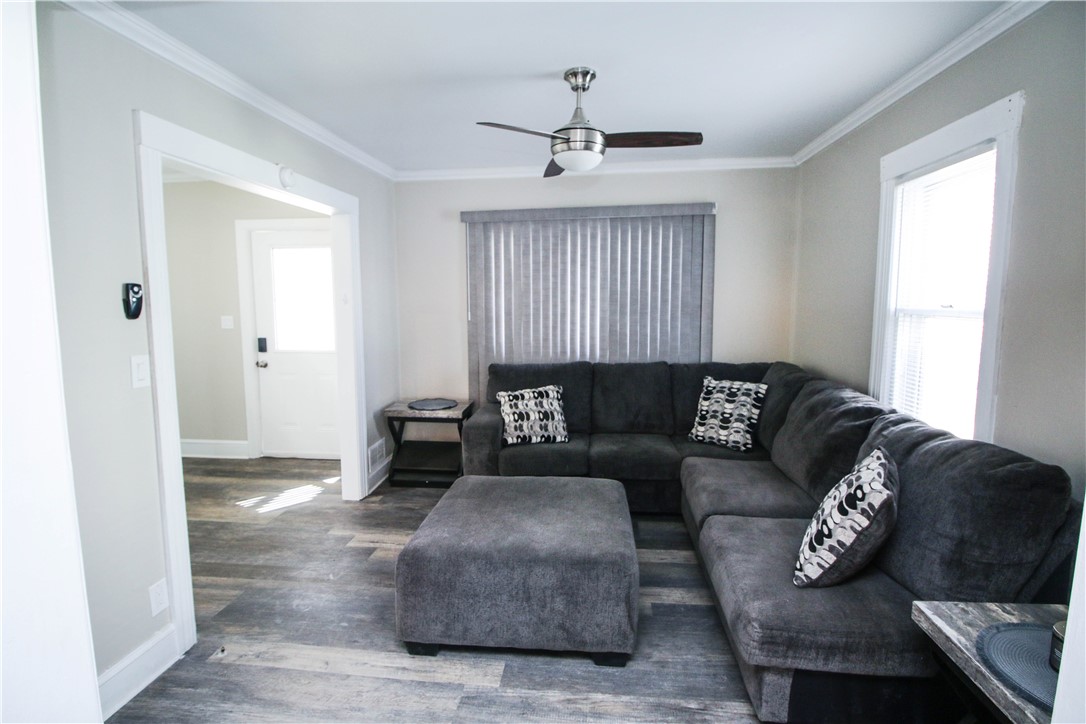 360 Post Avenue Rochester, NY 14619 - Photo 4 of 21