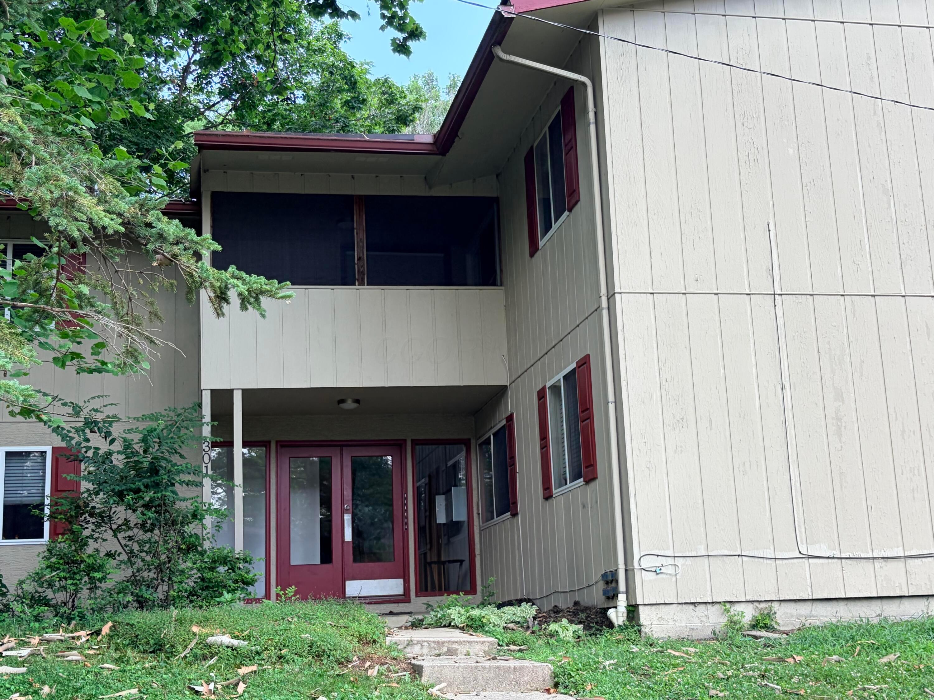 301 Fenway Road, Unit B Columbus, OH 43214 - Photo 1 of 19 IMG_5450