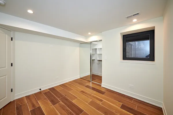 $2,695 | 5200 North Winthrop Avenue, Unit GN, Chicago, IL 60640