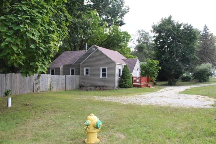 7328 North Genesee Road Genesee, MI 48437 - Photo 4 of 18 50090392-3.JPG