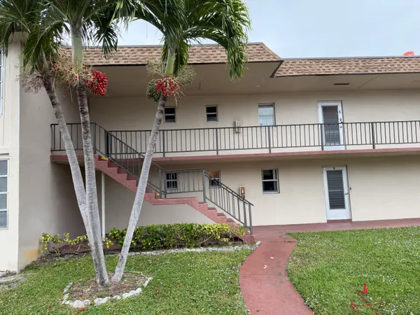 $1,700 | 502 Davis Road, Unit 6, Palm Springs, FL 33461