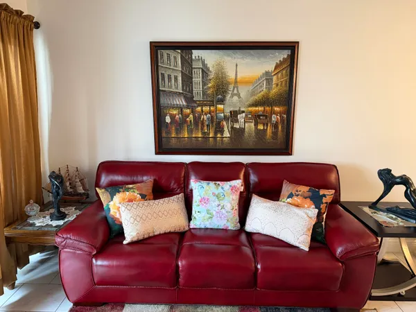 $1,700 | 502 Davis Road, Unit 6, Palm Springs, FL 33461