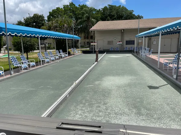 $1,700 | 502 Davis Road, Unit 6, Palm Springs, FL 33461