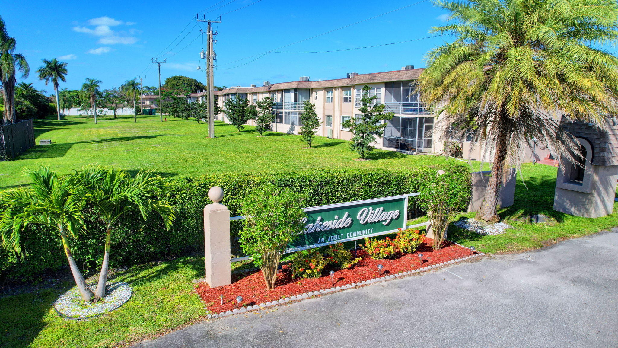 506 Davis Road, Unit 6 Palm Springs, FL 33461 - Photo 58 of 61 46-web-or-mls-Lakeside Village (7)