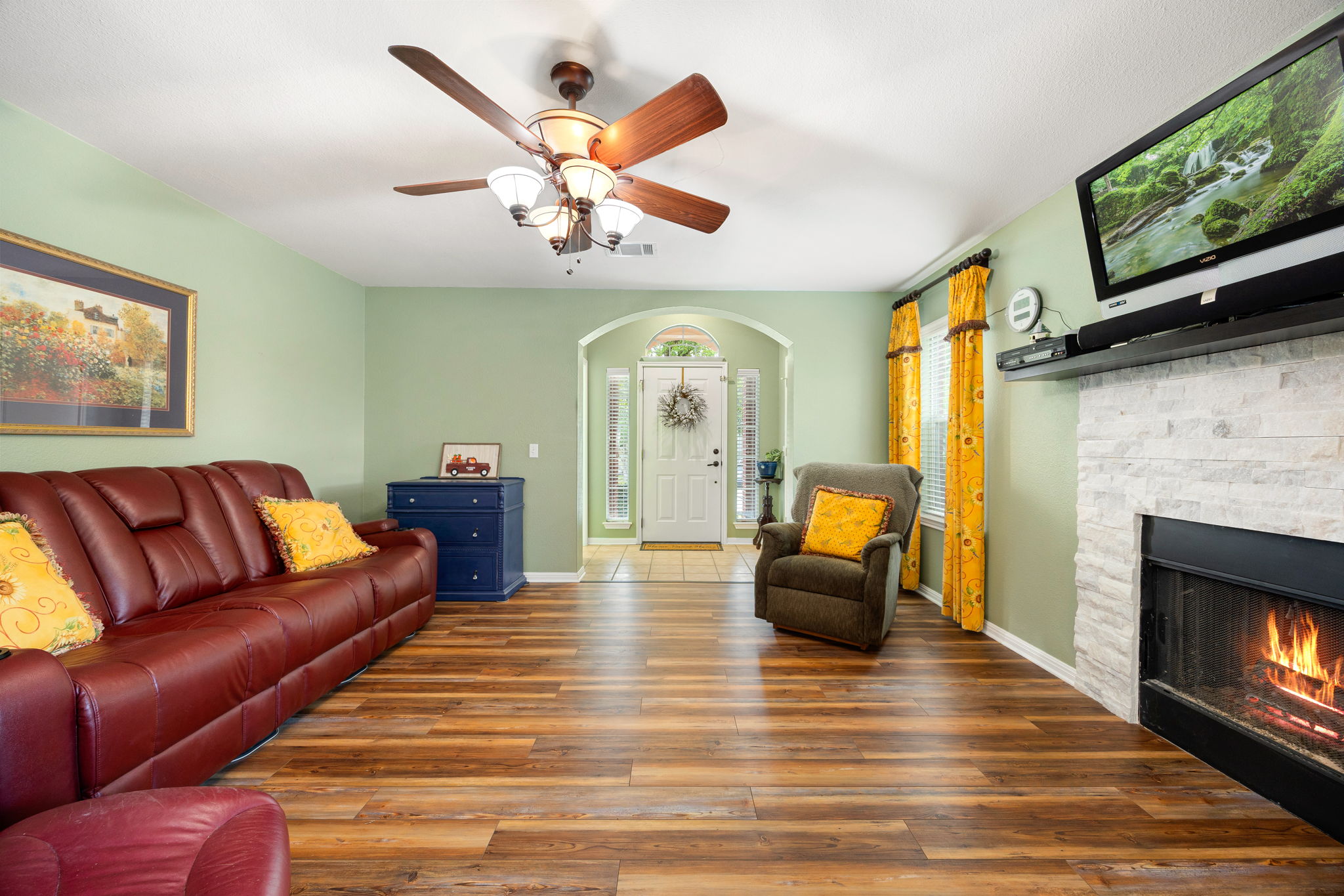 103 Little Lake Road Hutto, TX 78634 - Photo 4 of 36