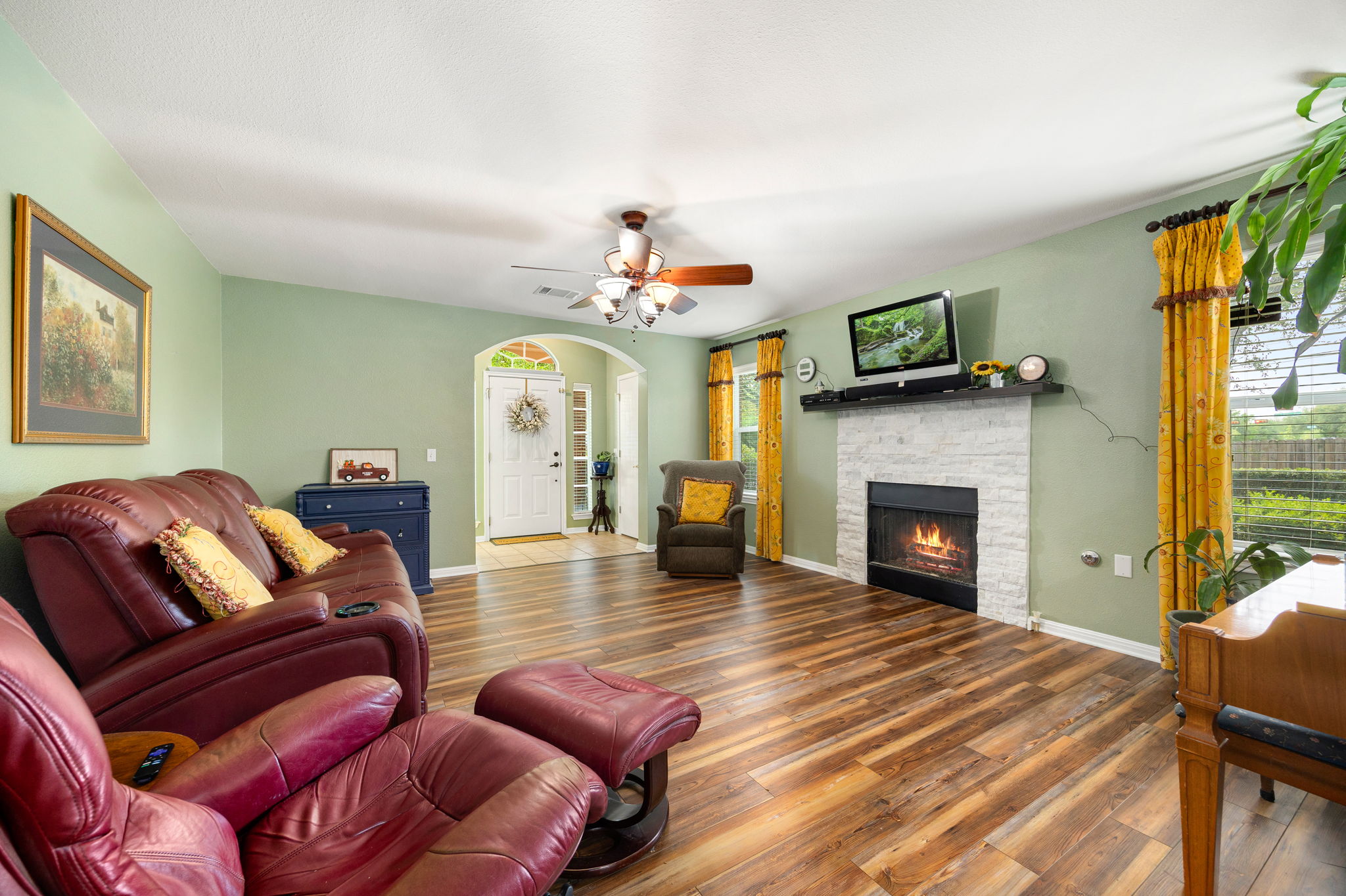 103 Little Lake Road Hutto, TX 78634 - Photo 5 of 36