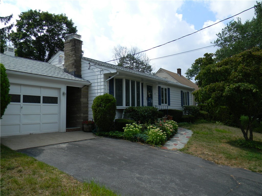 29 Interlocken Road East Providence, RI 02914 - Photo 1 of 40 Gallery Image 1