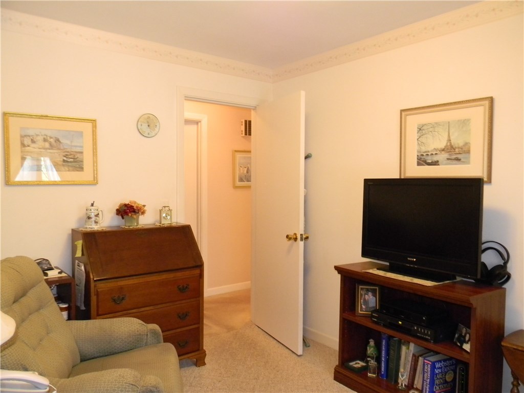 29 Interlocken Road East Providence, RI 02914 - Photo 30 of 40 Gallery Image 30