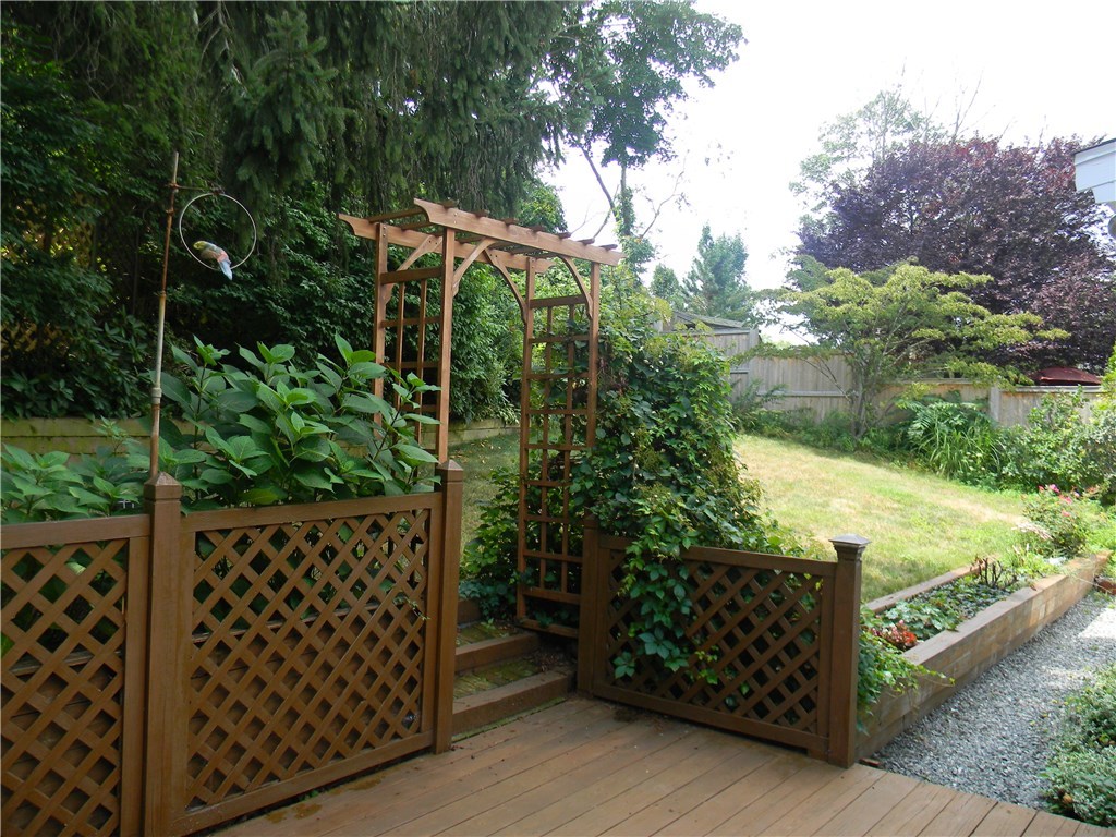 29 Interlocken Road East Providence, RI 02914 - Photo 37 of 40 Gallery Image 37