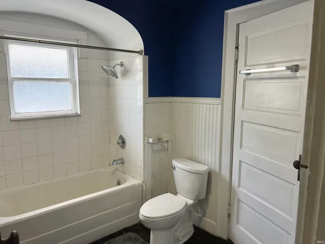 $1,800 | 1109 North Indiana Avenue, Bloomington, IN 47408