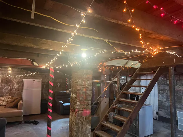 $1,800 | 1109 North Indiana Avenue, Bloomington, IN 47408